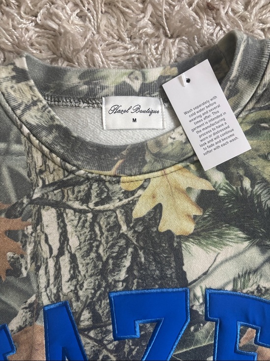 Hazel Crewneck Sweatshirt in Camouflage with Blue Logo - Picture 2 of 4